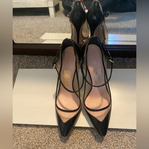 Salvatore Ferragamo black and pink retro Heels 7.5 - Picture 16 of 16
